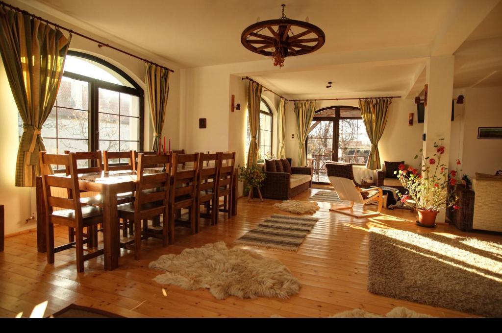 Casa Mosului - Transfagarasan Bed & Breakfast Cîrţişoara Zewnętrze zdjęcie